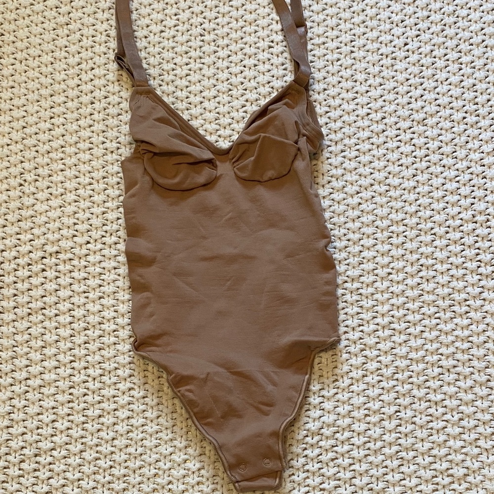 Aritzia Shaping Bodysuit